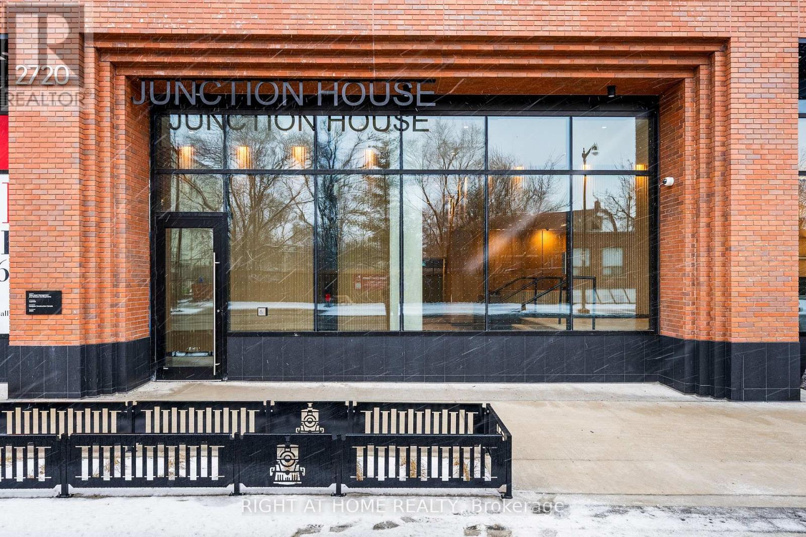 520 - 2720 Dundas Street, Toronto, Ontario  M6P 0C3 - Photo 28 - W13627778