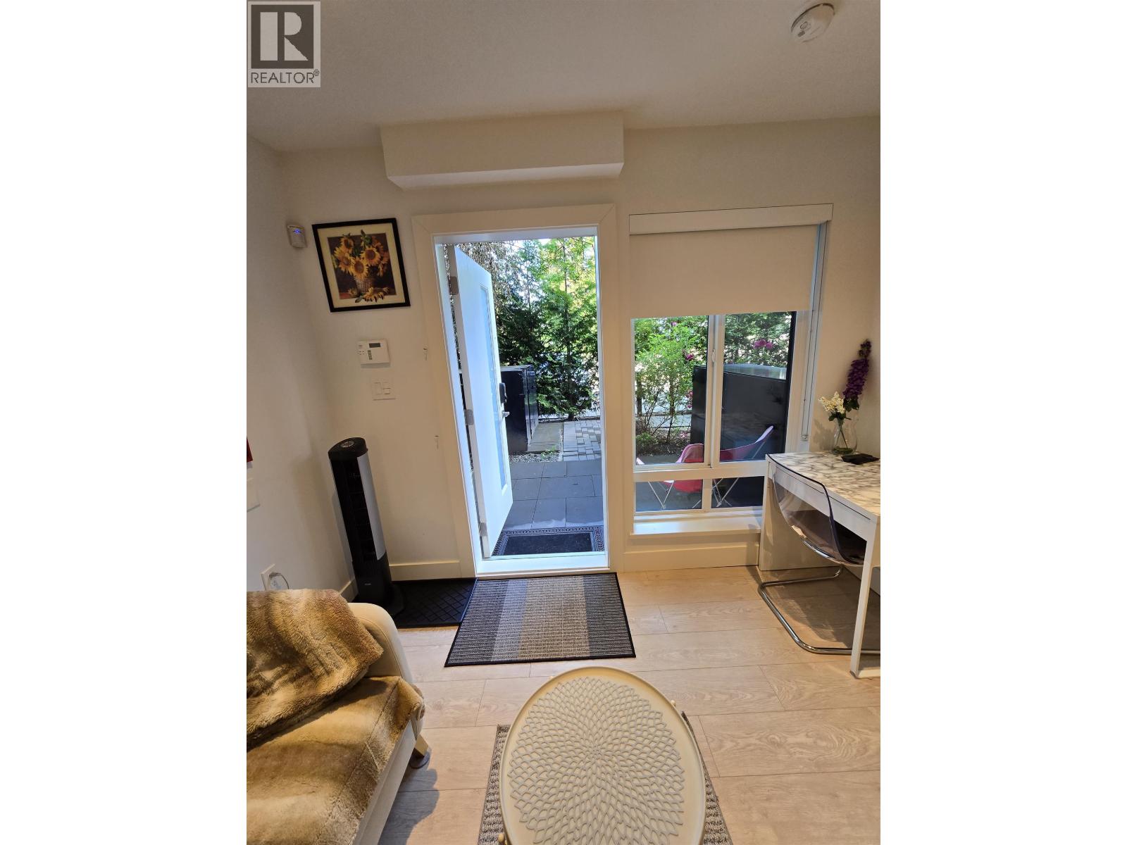 4728 Duchess Street, Vancouver, British Columbia V5R 0K3 - Photo 6 - R3151453
