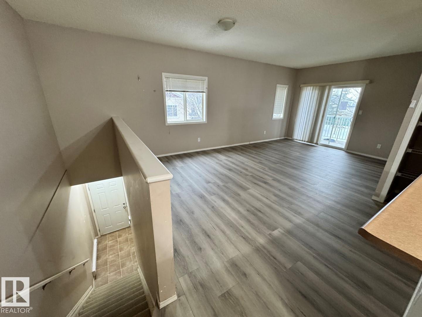 #28 2508 Hanna Cr NW, Edmonton, Alberta  T6R 3N7 - Photo 2 - E4501714