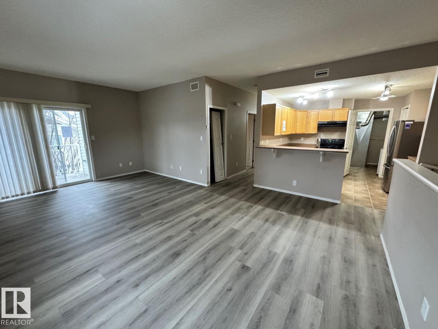 #28 2508 Hanna Cr NW, Edmonton, Alberta  T6R 3N7 - Photo 4 - E4501714