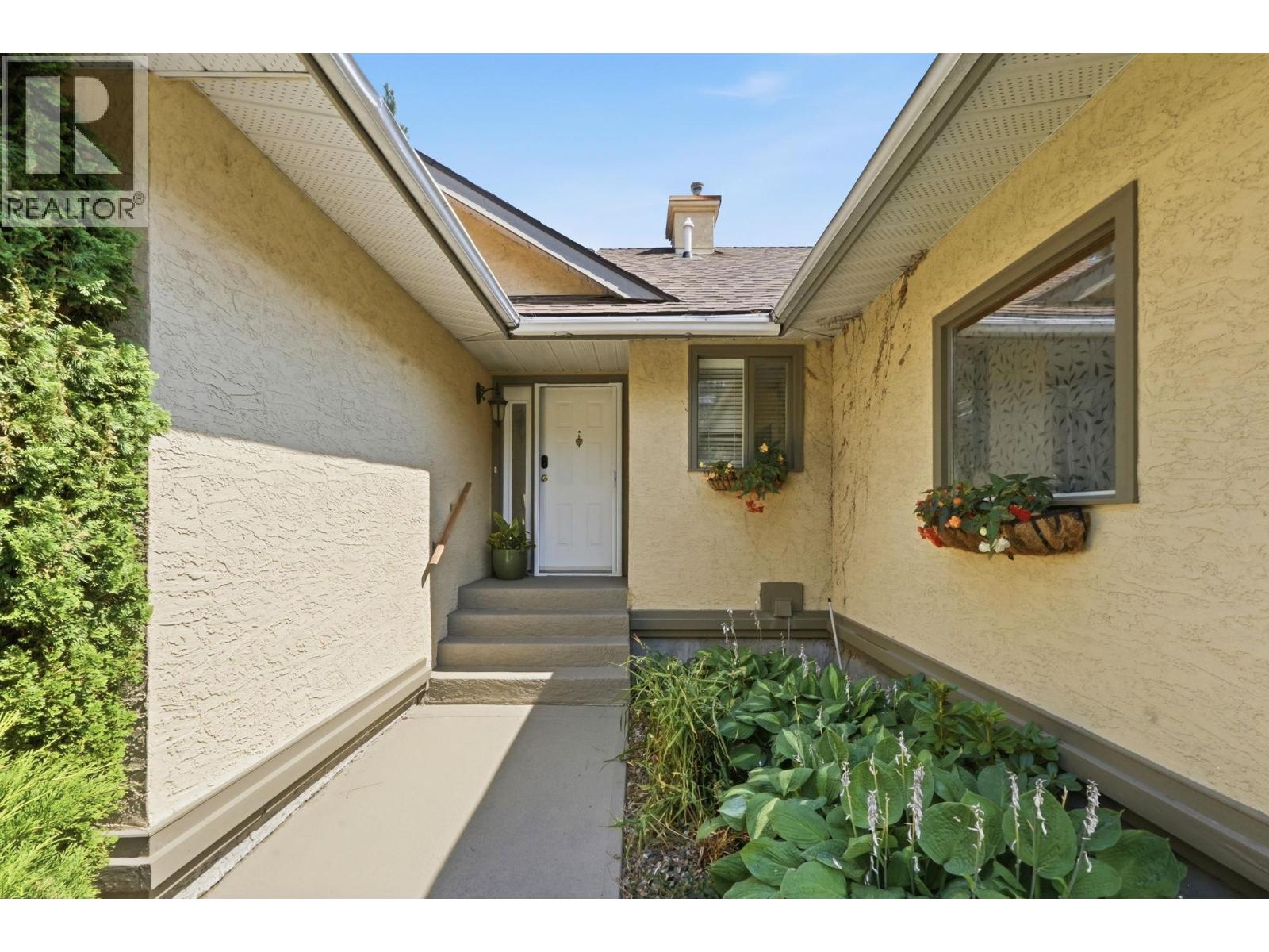 1977 Covington Crescent, West Kelowna, British Columbia  V1Z 3M2 - Photo 5 - 10396369