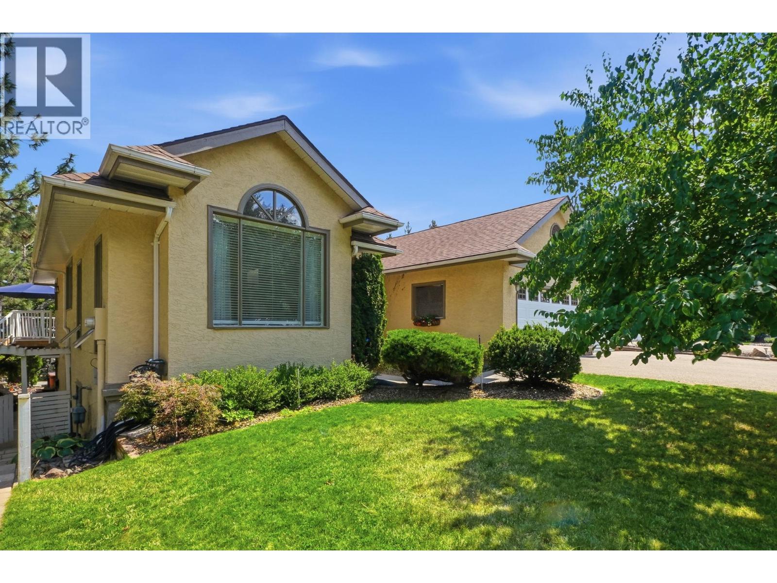 1977 Covington Crescent, West Kelowna, British Columbia  V1Z 3M2 - Photo 2 - 10396369