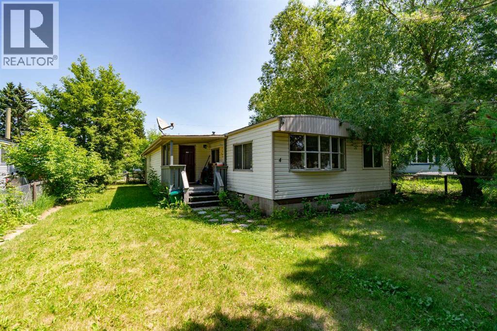 4 48a Street Close, Alix, Alberta  T0C 0B0 - Photo 1 - A2328854