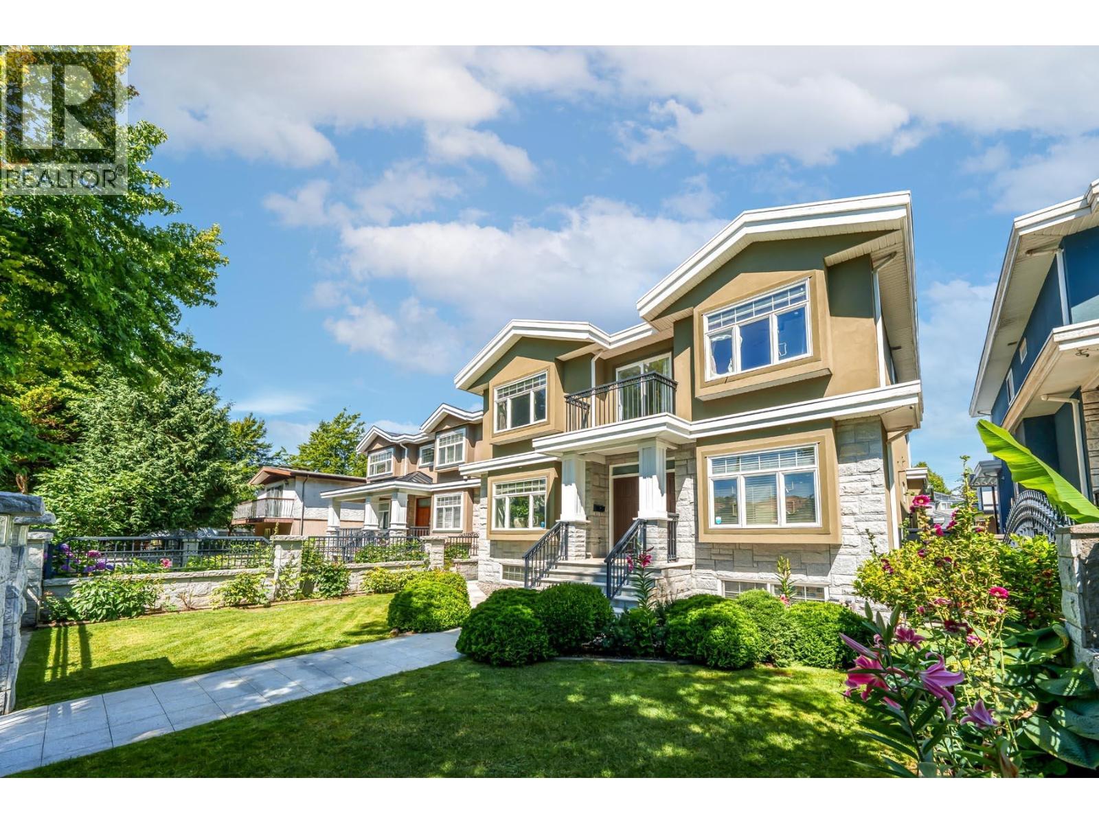 3557 E 47TH AVENUE, Vancouver, British Columbia
