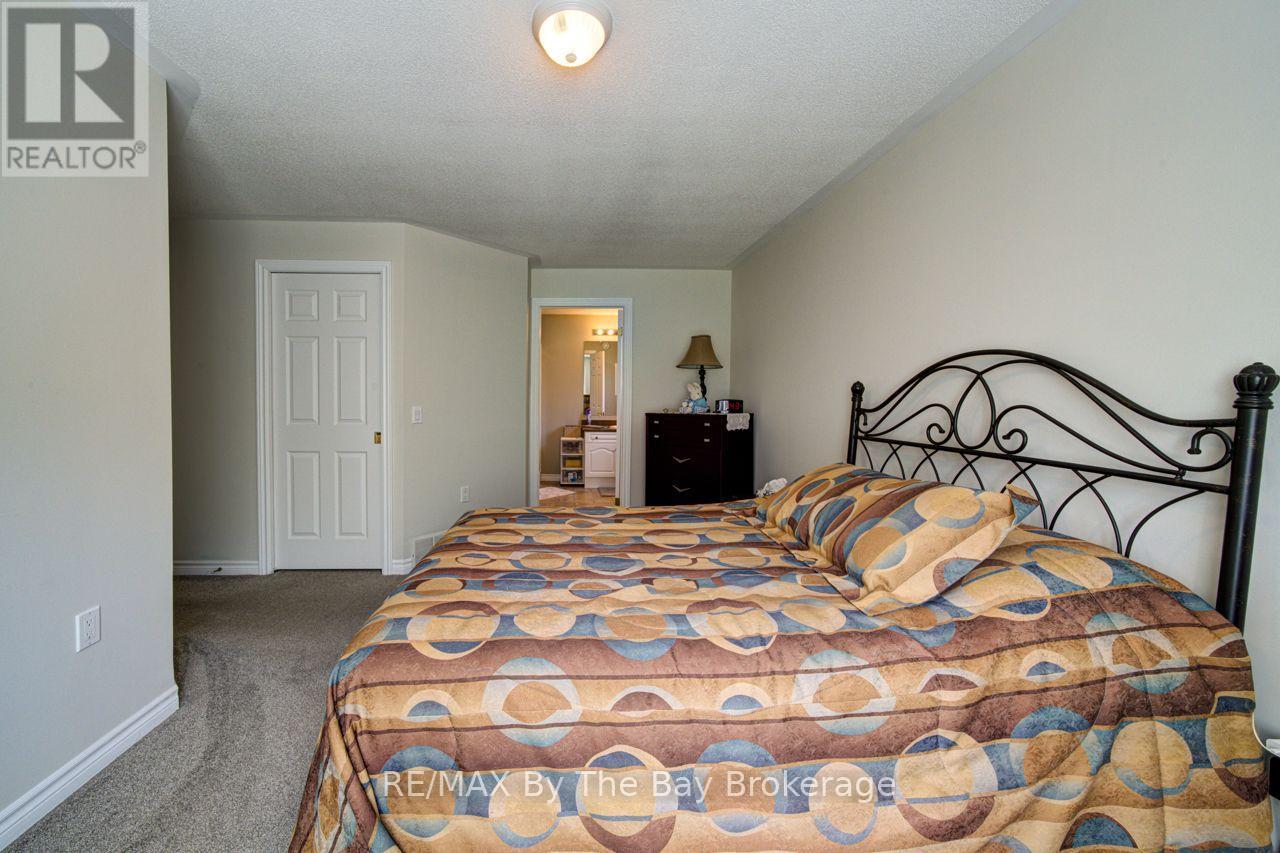 6 Illinois Crescent, Wasaga Beach, Ontario  L9Z 3A8 - Photo 21 - S13627782