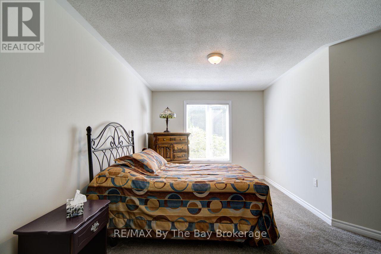 6 Illinois Crescent, Wasaga Beach, Ontario  L9Z 3A8 - Photo 23 - S13627782