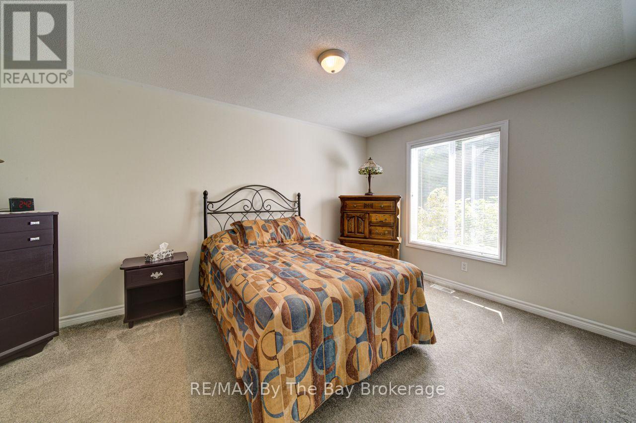 6 Illinois Crescent, Wasaga Beach, Ontario  L9Z 3A8 - Photo 20 - S13627782