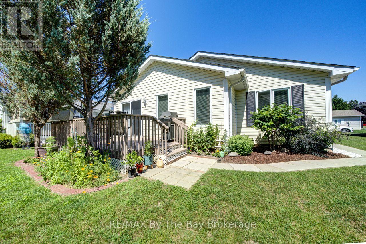 6 Illinois Crescent, Wasaga Beach, Ontario  L9Z 3A8 - Photo 31 - S13627782