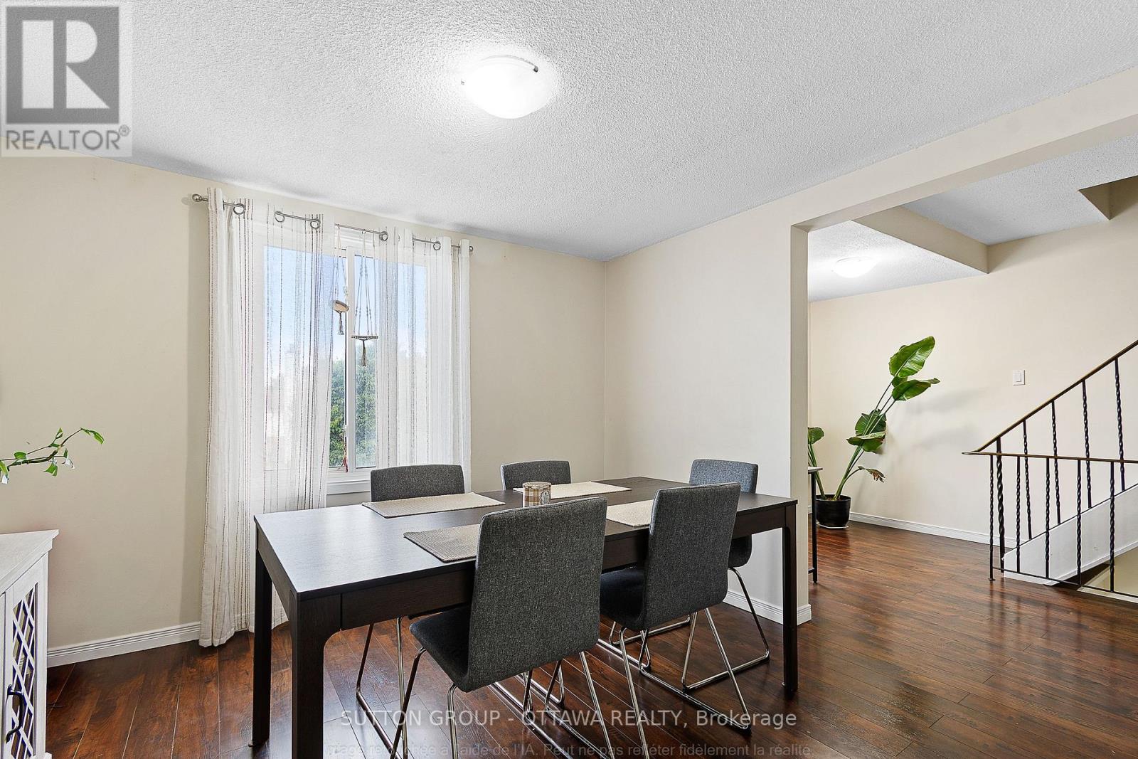 39 - 1803 Axminster Court, Ottawa, Ontario  K1C 1Z5 - Photo 5 - X13627798