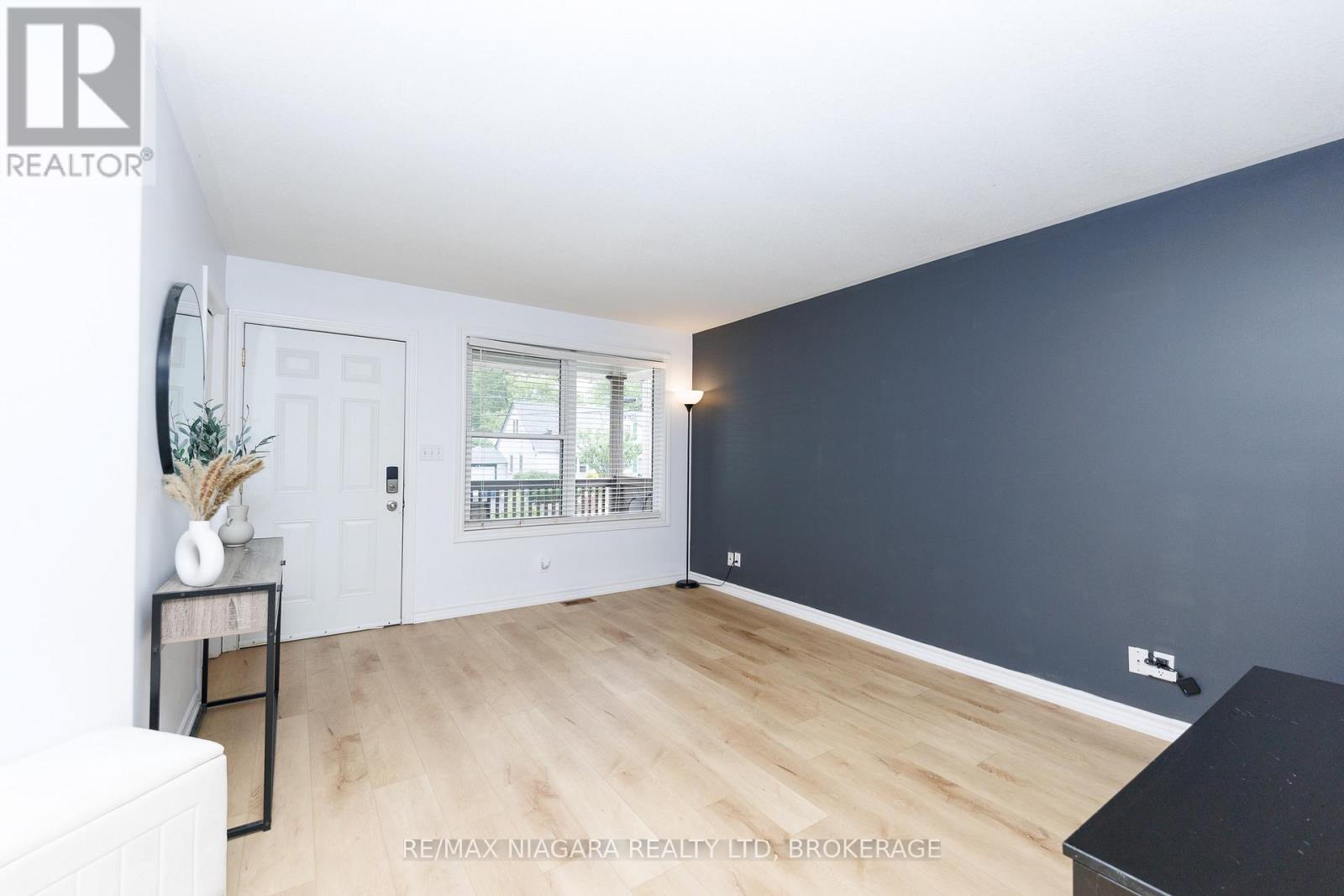 3819 Graeber Avenue, Fort Erie, Ontario  L0S 1B0 - Photo 10 - X13627816
