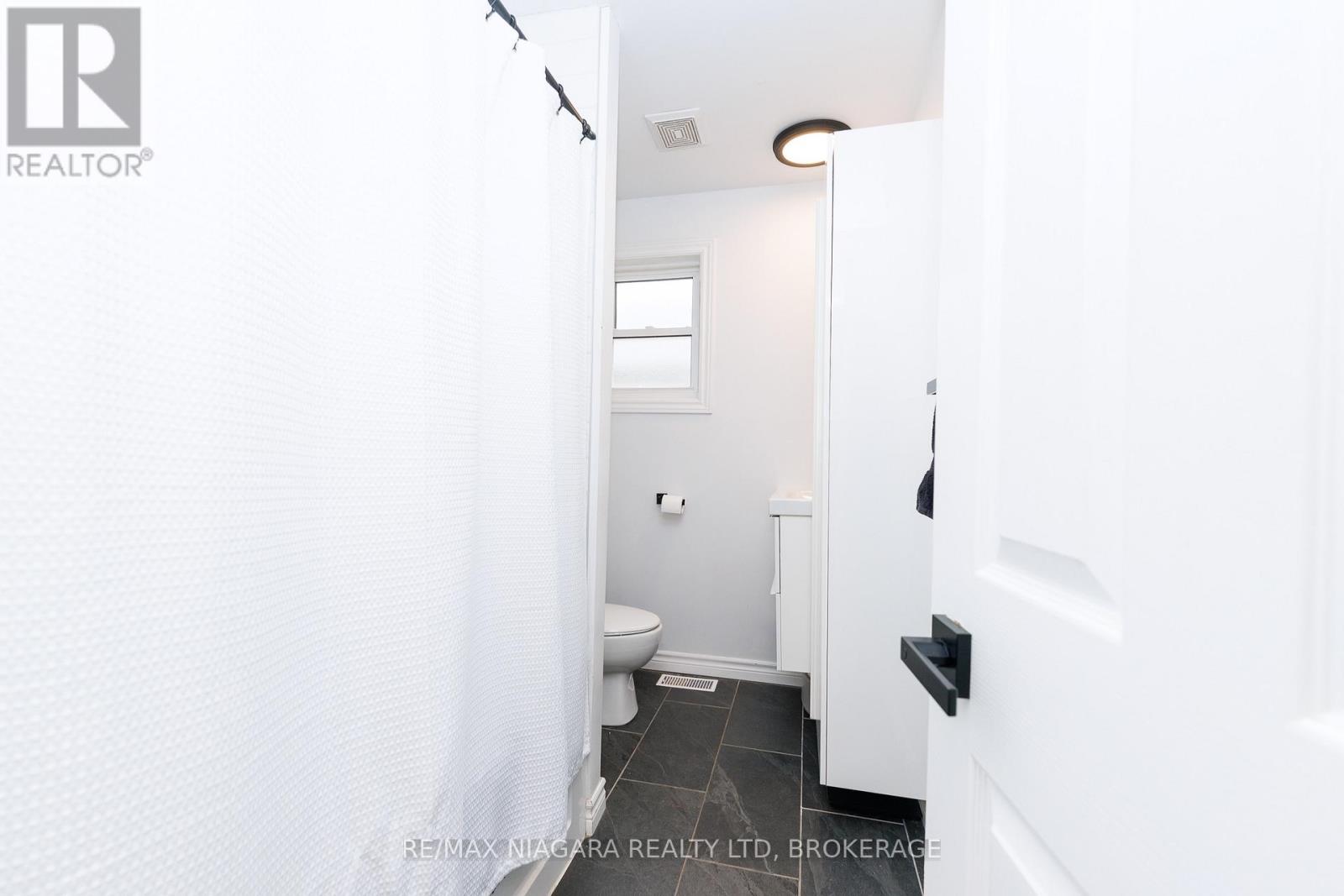 3819 Graeber Avenue, Fort Erie, Ontario  L0S 1B0 - Photo 17 - X13627816