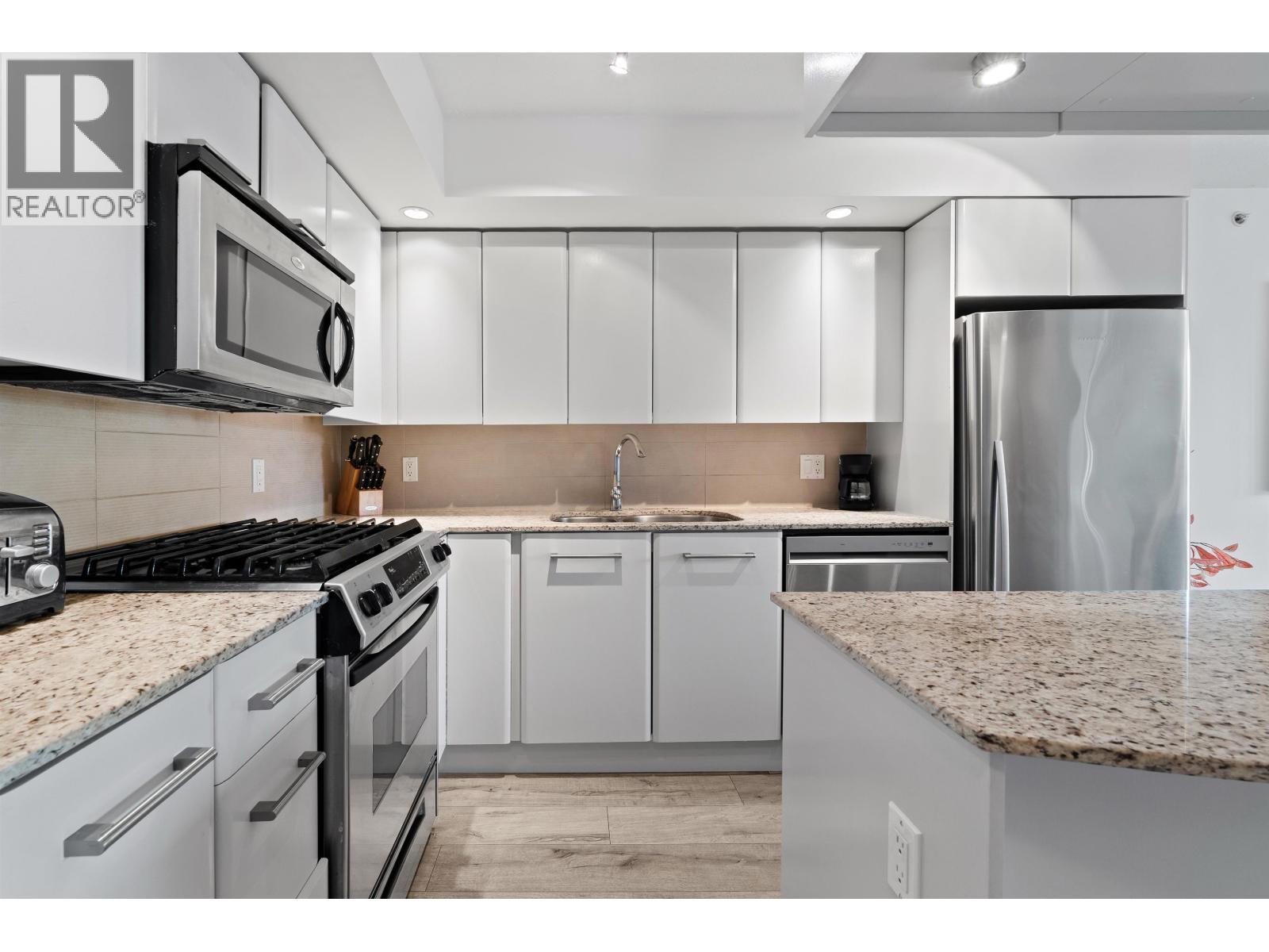 306 683 W Victoria Park, North Vancouver, British Columbia  V7M 0A2 - Photo 8 - R3151788