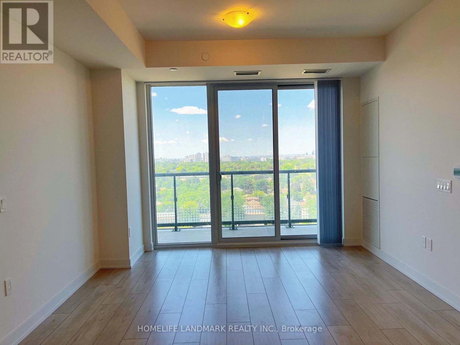 5858 Yonge Street, Toronto, Ontario  M2M 0C6 - Photo 3 - C13627796