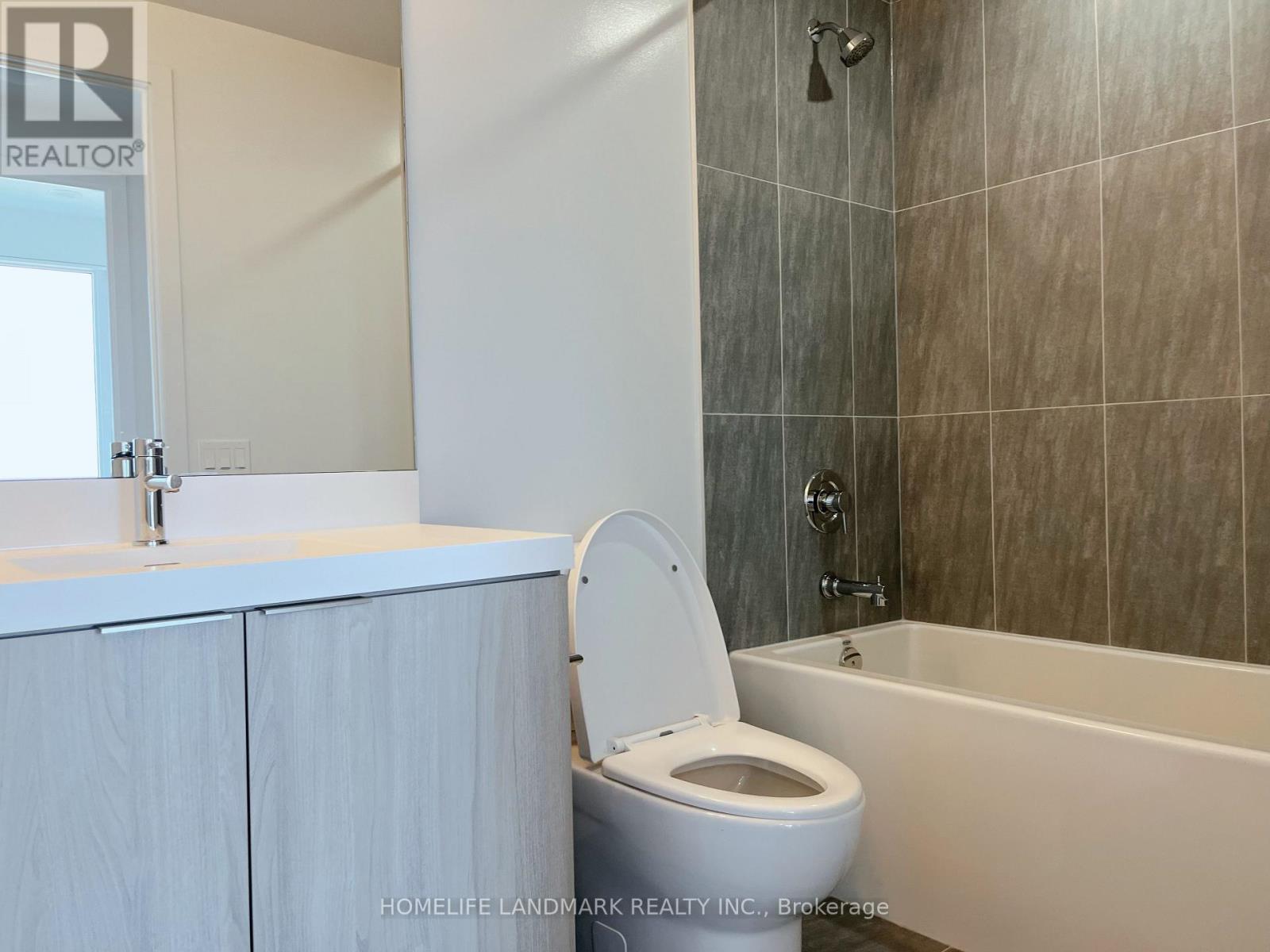 5858 Yonge Street, Toronto, Ontario  M2M 0C6 - Photo 8 - C13627796