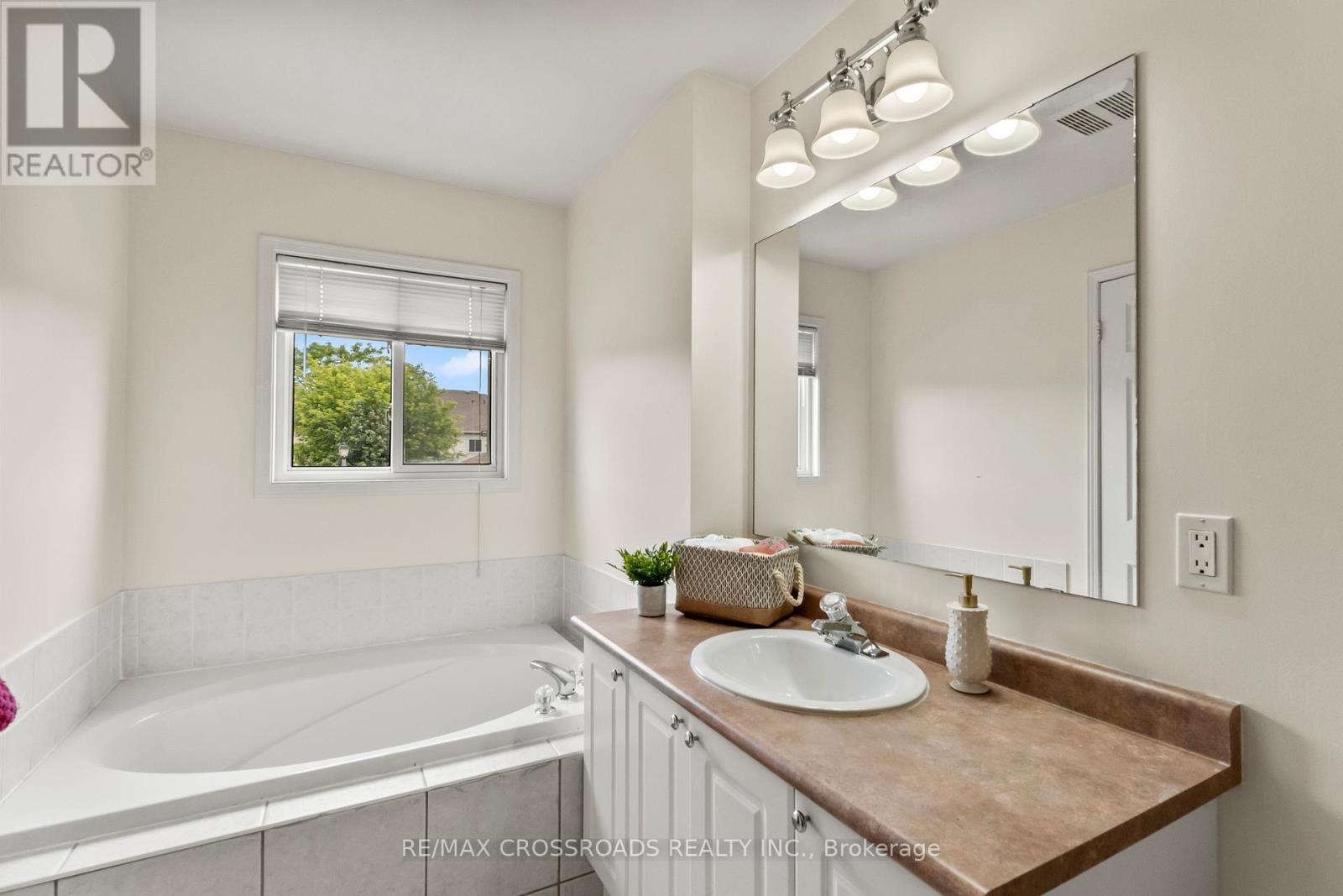 67 Regatta Crescent, Whitby, Ontario  L1N 9W5 - Photo 27 - E13627804