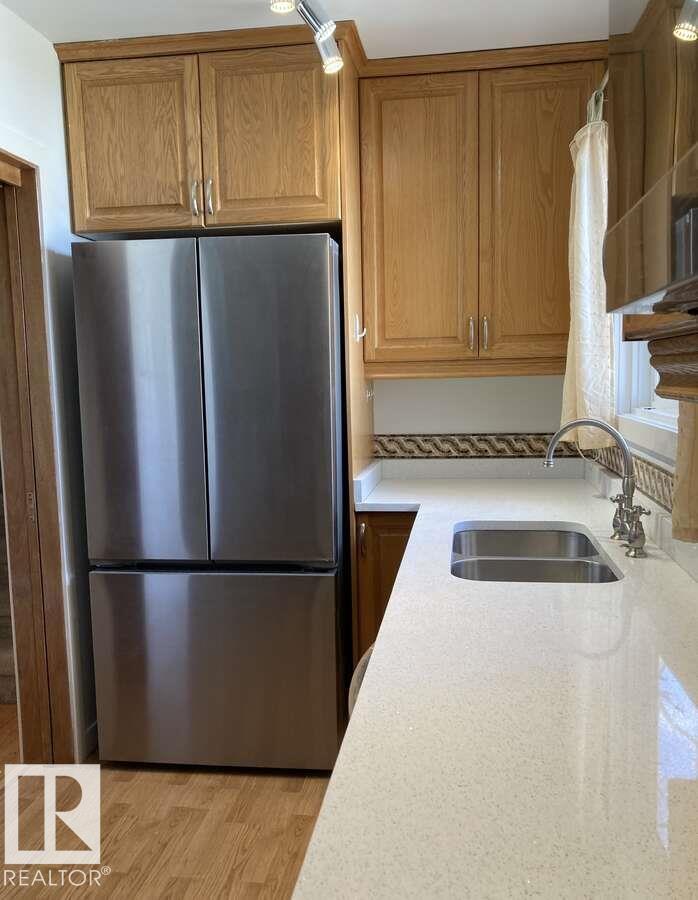 15212 86 Av NW, Edmonton, Alberta  T5R 4C3 - Photo 12 - E4485991