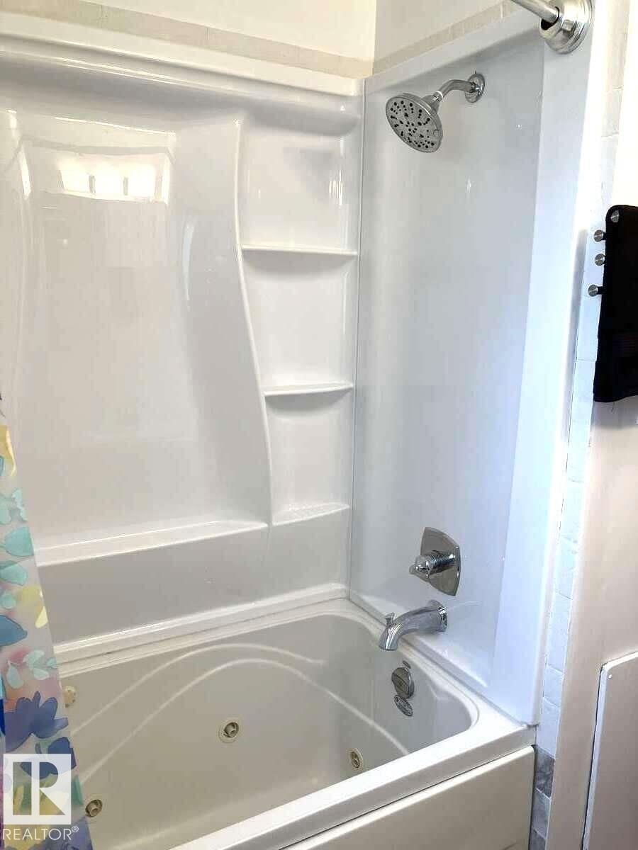 15212 86 Av NW, Edmonton, Alberta  T5R 4C3 - Photo 20 - E4485991