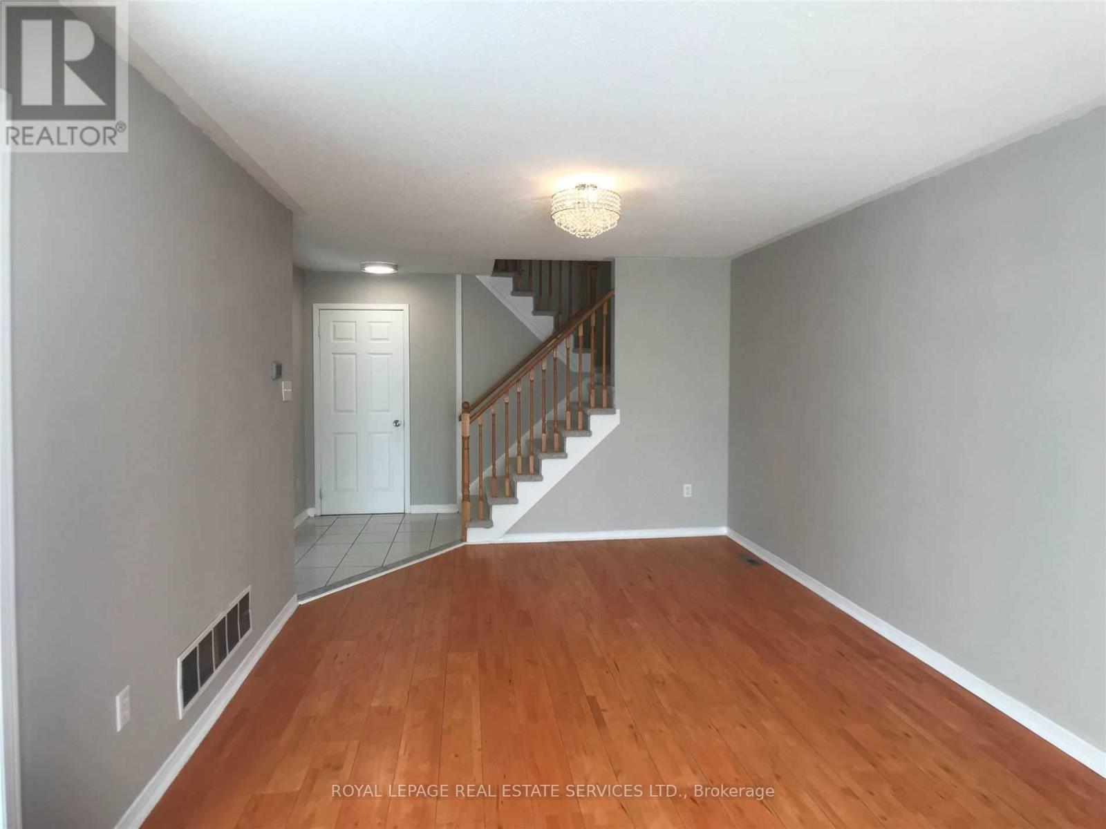 5252 Bushelgrove Circle, Mississauga, Ontario  L5M 6C5 - Photo 12 - W13618536