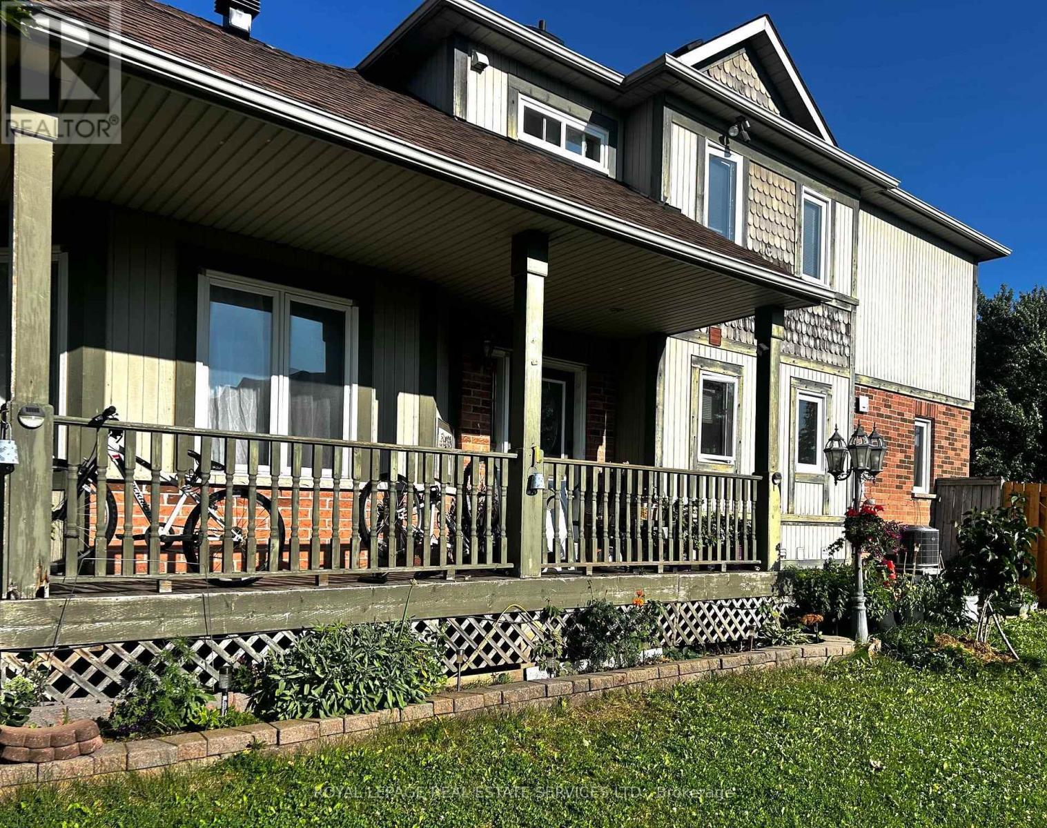 5252 Bushelgrove Circle, Mississauga, Ontario  L5M 6C5 - Photo 3 - W13618536