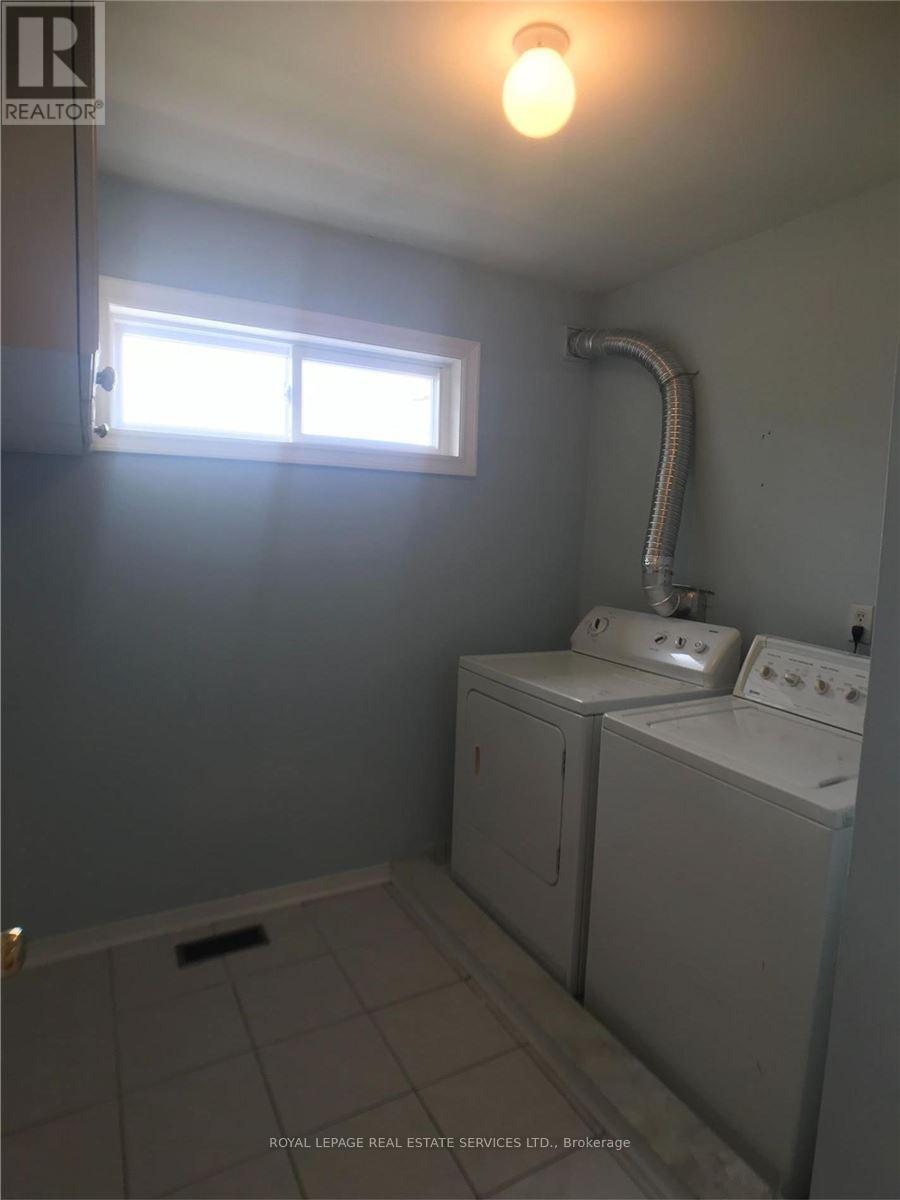 5252 Bushelgrove Circle, Mississauga, Ontario  L5M 6C5 - Photo 32 - W13618536