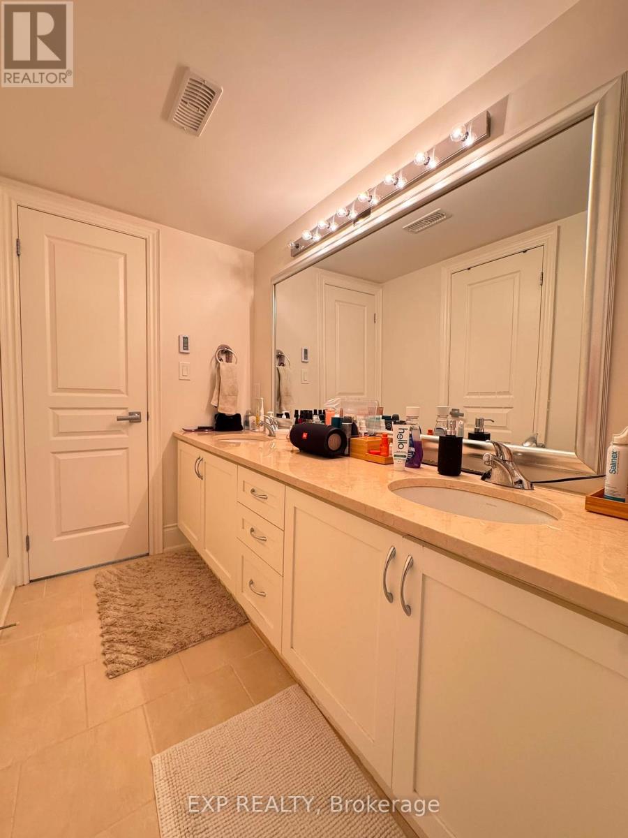 99 Hunt Avenue, Richmond Hill, Ontario  L4C 4H1 - Photo 12 - N13627834