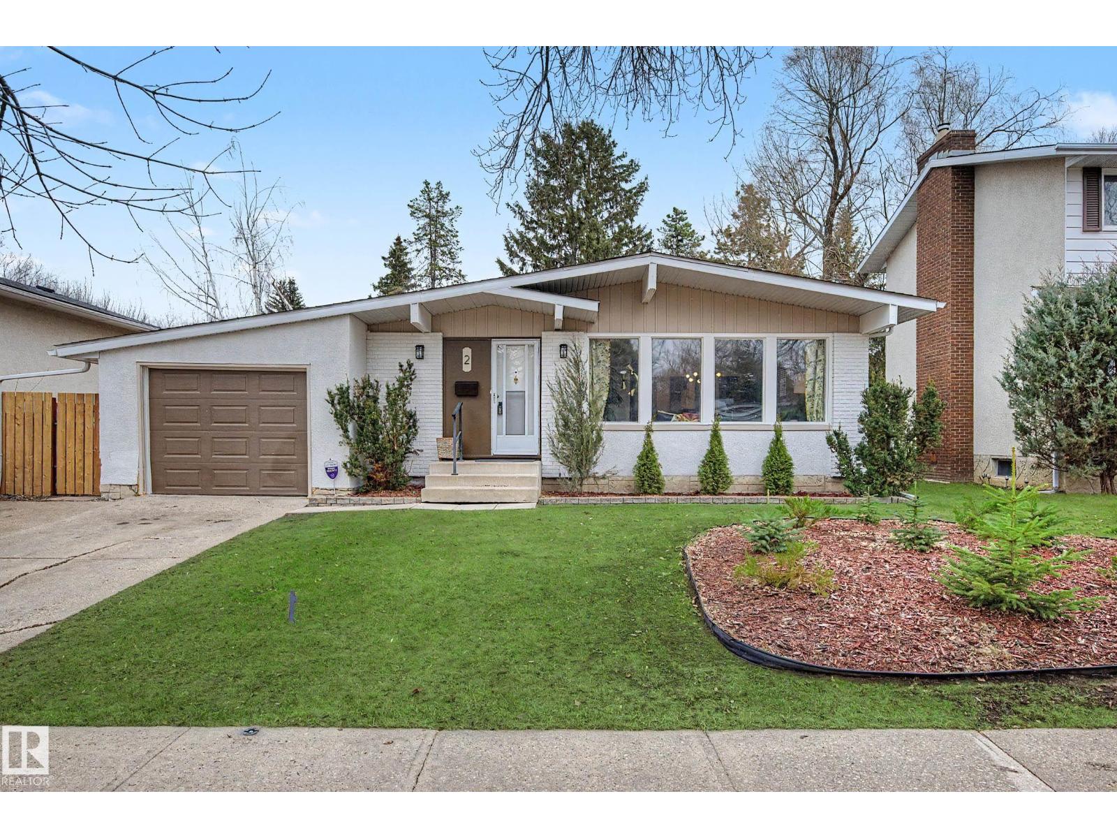 2 FERMONT ST, St. Albert, Alberta
