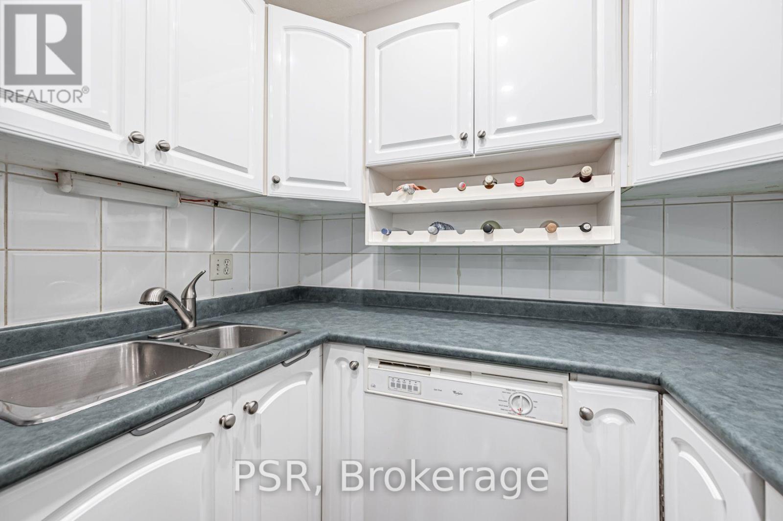 108 - 480 Oriole Parkway, Toronto, Ontario  M5P 2H8 - Photo 11 - C13627408