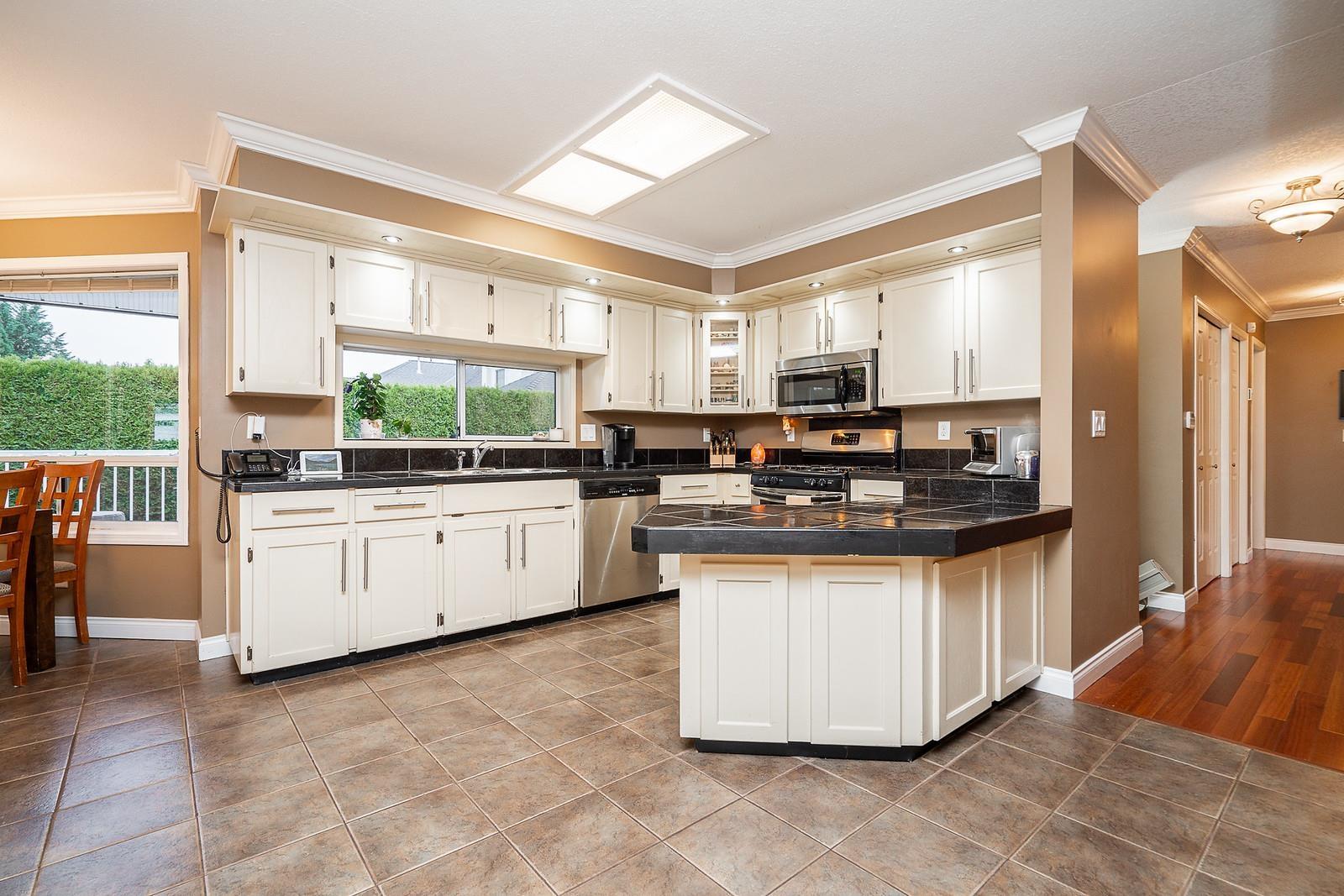 34866 Everson Place, Abbotsford, British Columbia  V2S 7R6 - Photo 8 - R3151210