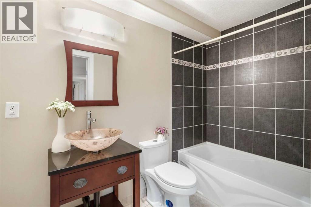 242 Tusslewood Grove NW, Calgary, Alberta  T3L 2Y4 - Photo 28 - A2333386