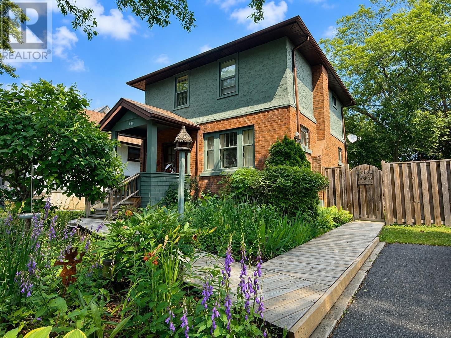 362 Brodie ST N, Thunder Bay, Ontario