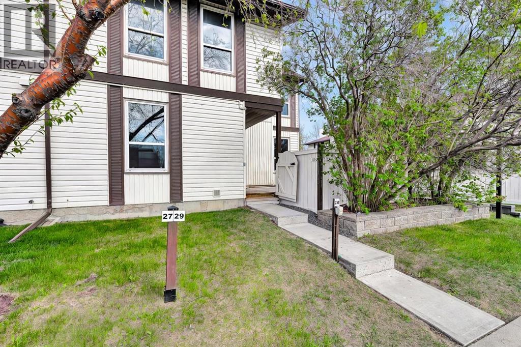 33, 3200 60 Street NE, Calgary, Alberta T1Y 4K8 - Photo 2 - A2312013
