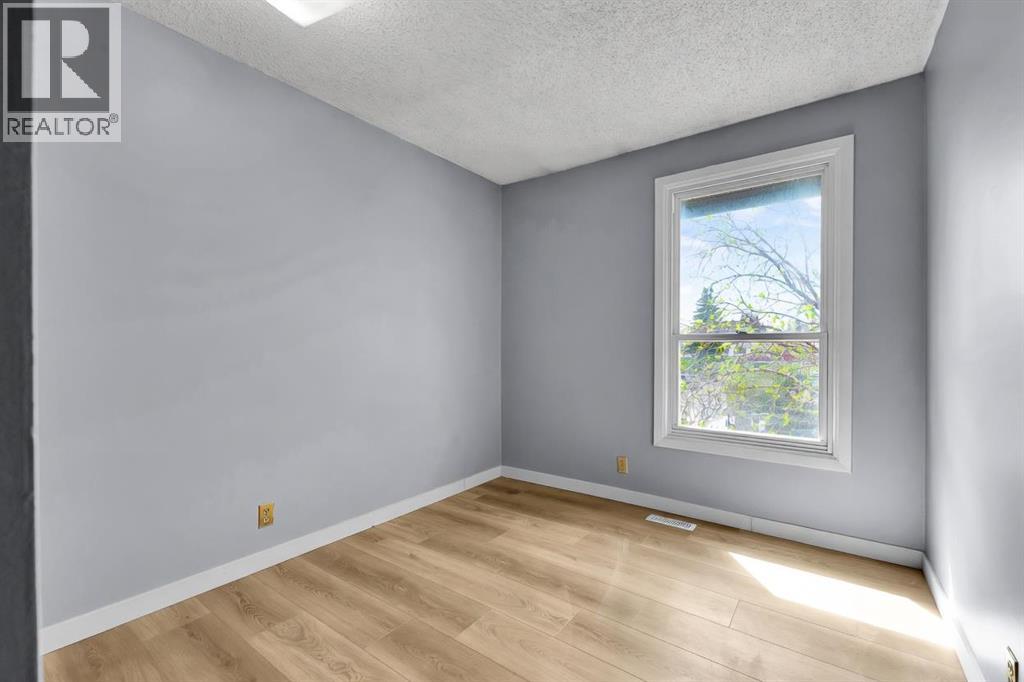 33, 3200 60 Street NE, Calgary, Alberta T1Y 4K8 - Photo 21 - A2312013