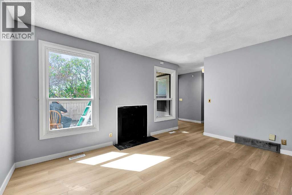 33, 3200 60 Street NE, Calgary, Alberta T1Y 4K8 - Photo 11 - A2312013