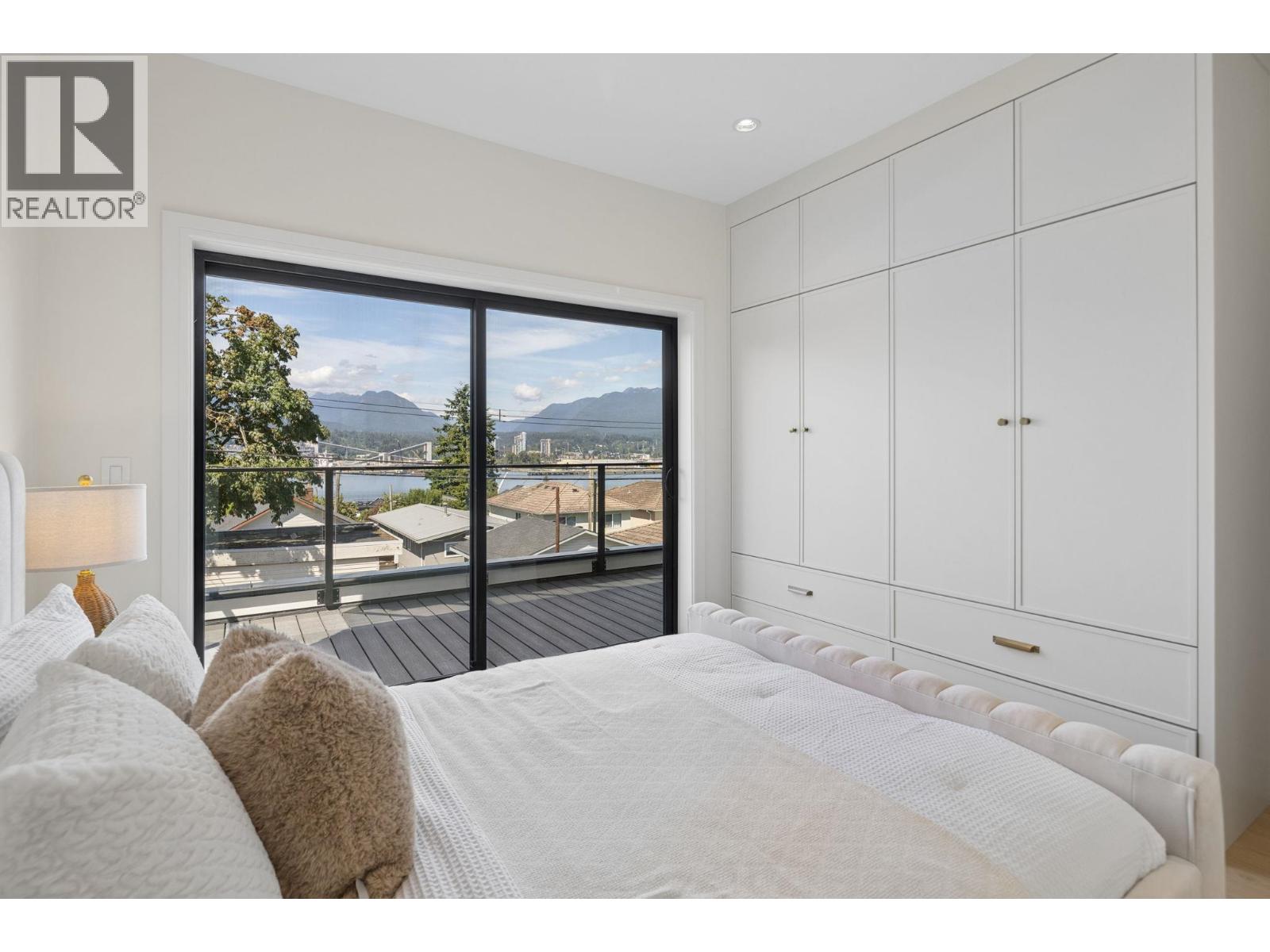 2 2815 Trinity Street, Vancouver, British Columbia  V5K 1E8 - Photo 26 - R3151776