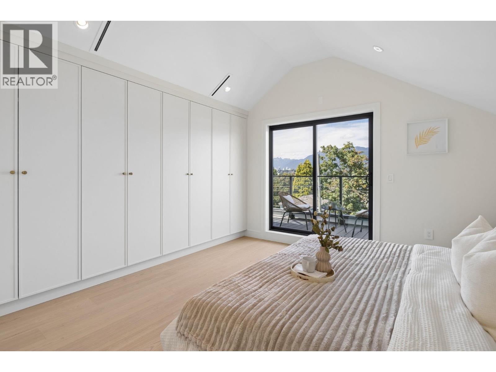 2 2815 Trinity Street, Vancouver, British Columbia  V5K 1E8 - Photo 30 - R3151776