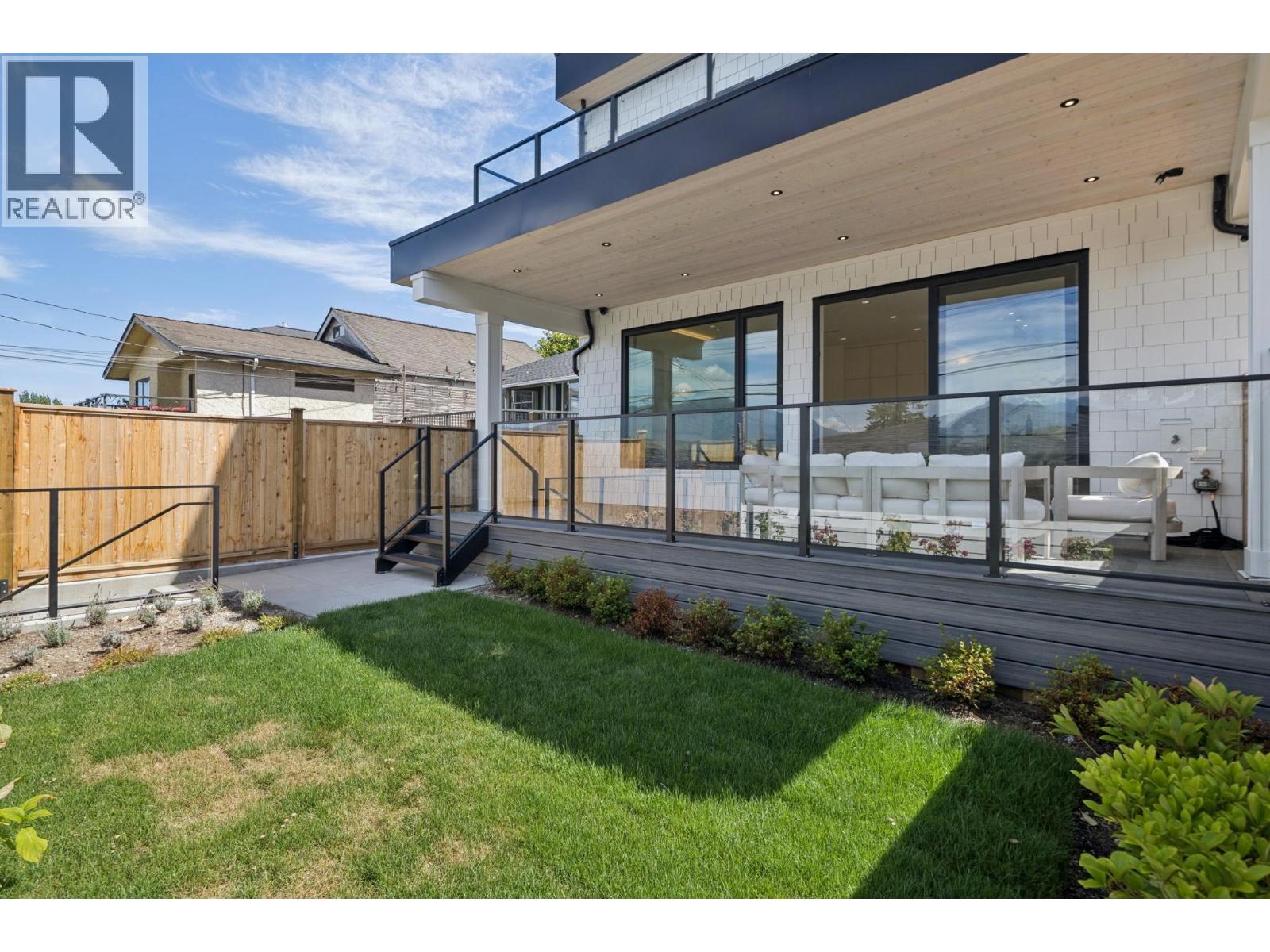 2 2815 Trinity Street, Vancouver, British Columbia  V5K 1E8 - Photo 36 - R3151776