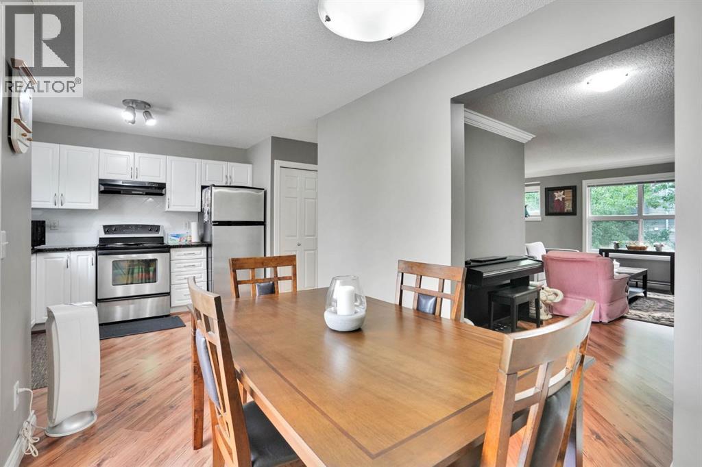199 Cedarwood Lane Sw, Calgary, Alberta T2W 5X6 - Photo 14 - A2332012