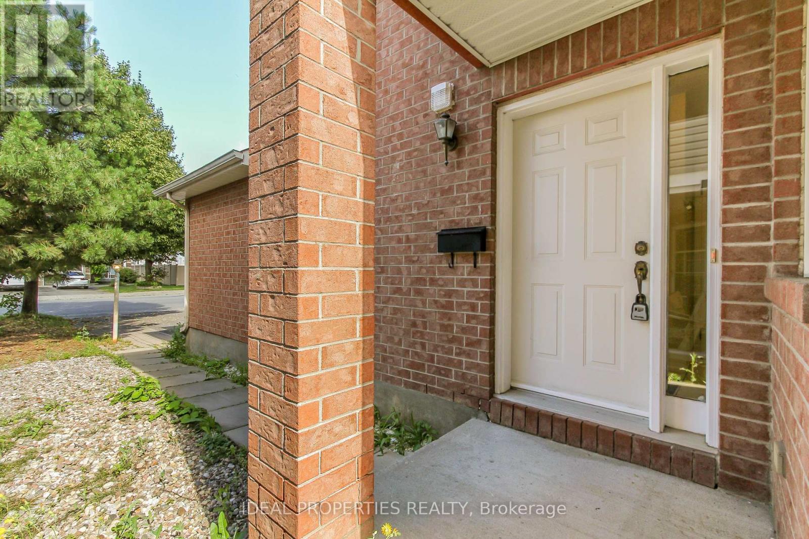 418 Beatrice Drive, Ottawa, Ontario  K2J 4W9 - Photo 5 - X13627856