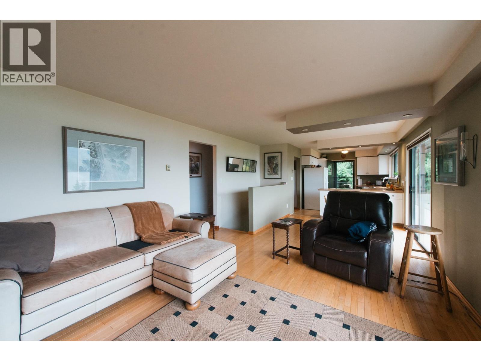 6950 Porpoise Drive, Sechelt, British Columbia  V7Z 0C8 - Photo 10 - R3151789