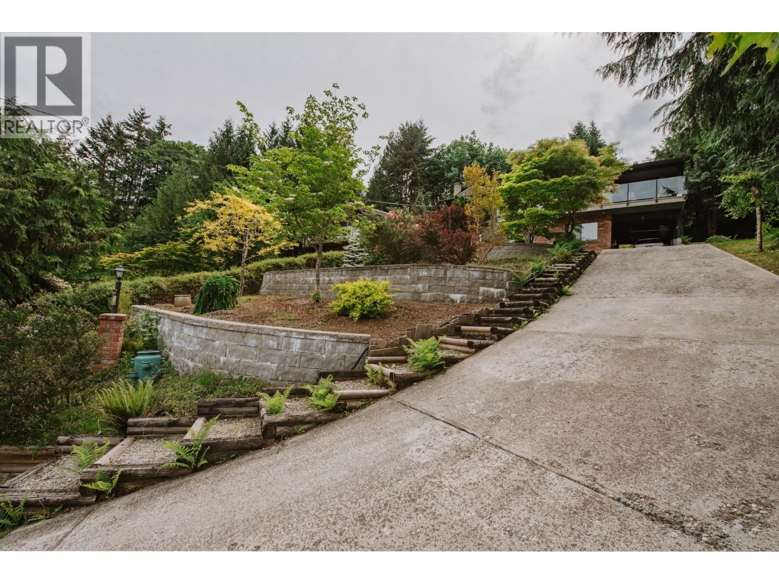 6950 Porpoise Drive, Sechelt, British Columbia  V7Z 0C8 - Photo 25 - R3151789