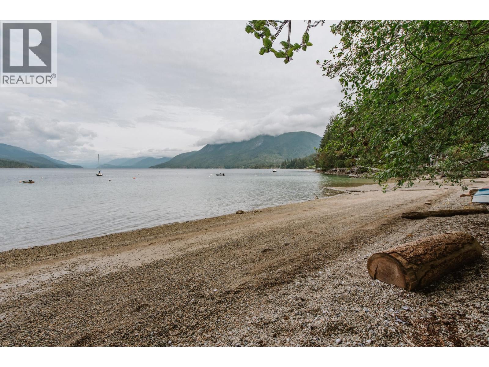6950 Porpoise Drive, Sechelt, British Columbia  V7Z 0C8 - Photo 32 - R3151789