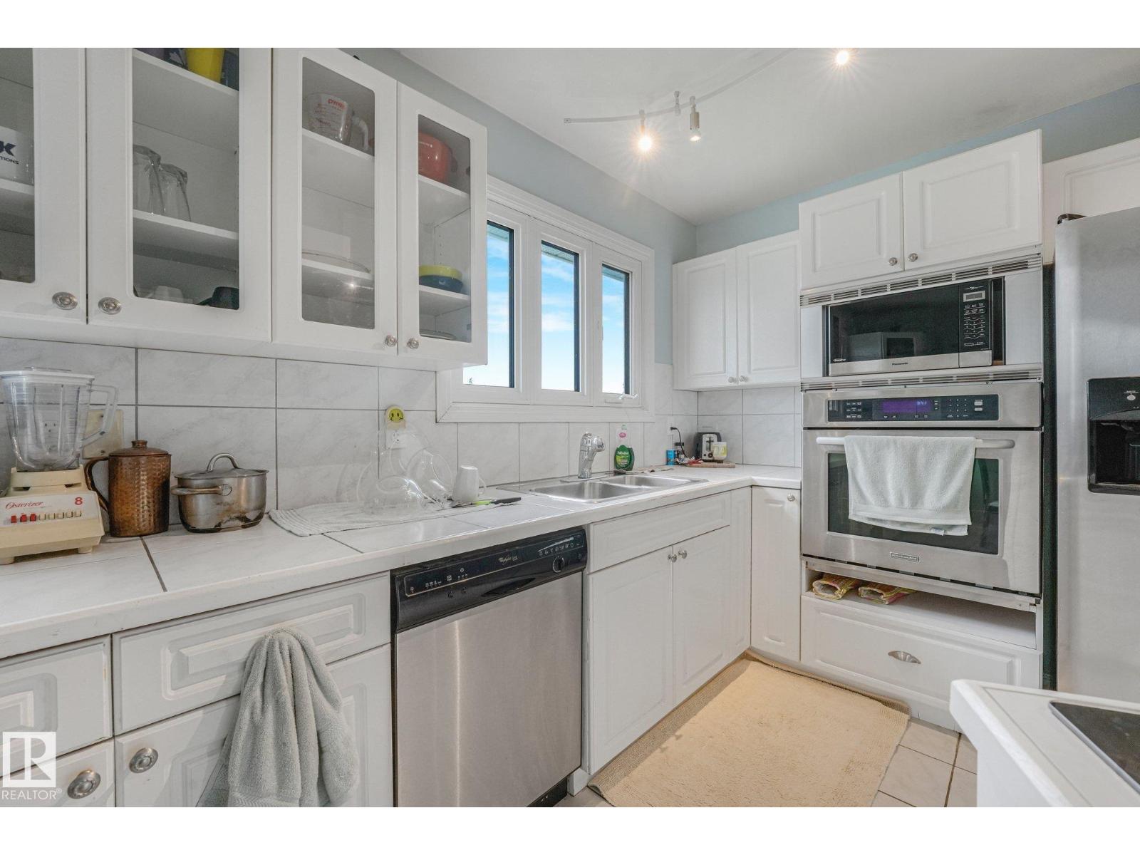 8712 137 Av NW, Edmonton, Alberta  T5E 1Y4 - Photo 12 - E4501724