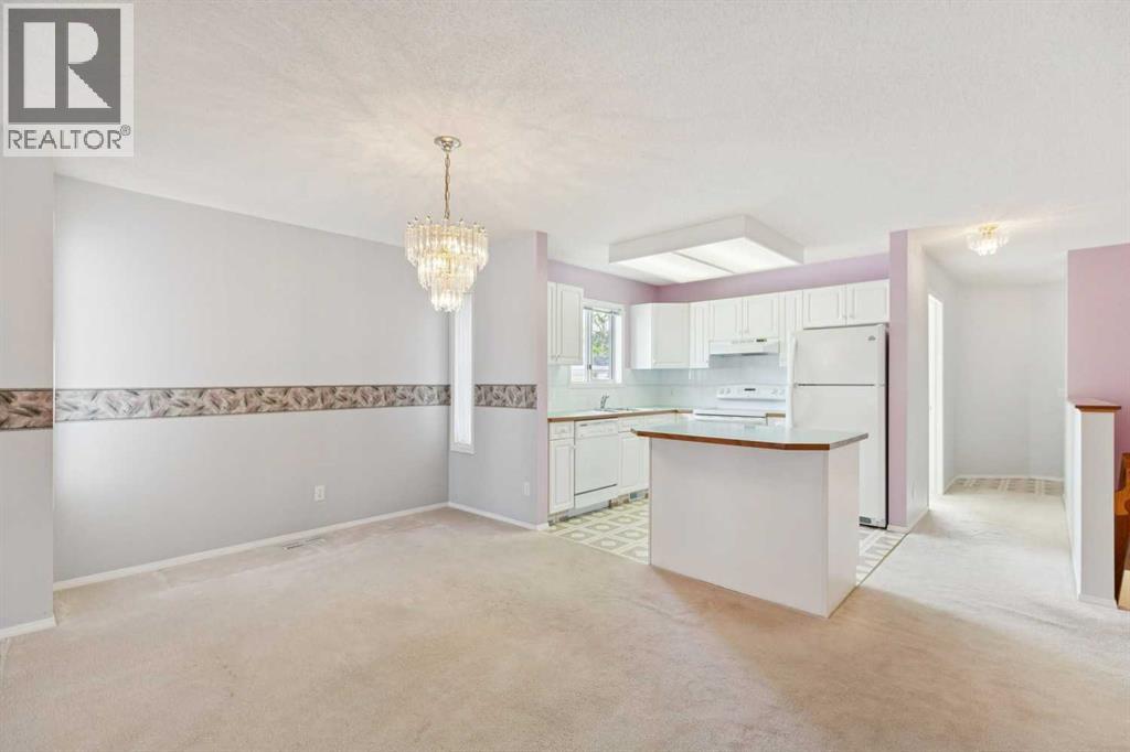 134 Hawkstone Manor NW, Calgary, Alberta  T3G 3X2 - Photo 11 - A2332647
