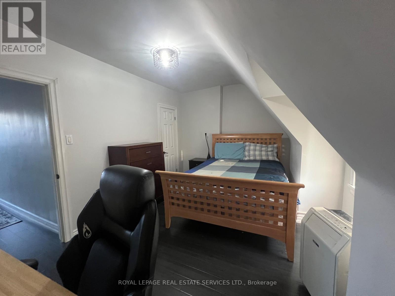2nd Floor - 263 Grace Street, Toronto, Ontario  M6G 3A7 - Photo 14 - C13015226