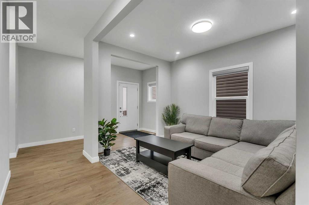 152 Savanna Way NE, Calgary, Alberta  T3J 0Z9 - Photo 3 - A2311608