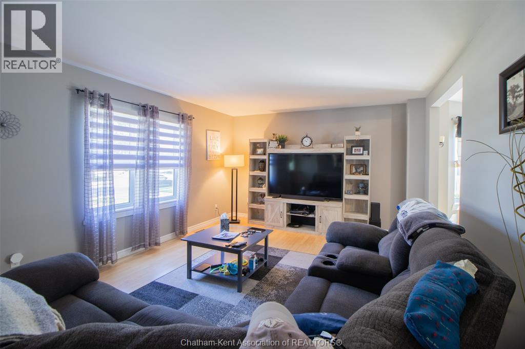 264 Forest Street, Chatham, Ontario  N7L 2A9 - Photo 5 - 26016703