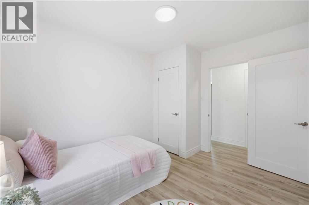 156 East 36th Street, Hamilton, Ontario  L8V 3Z4 - Photo 14 - 40851191