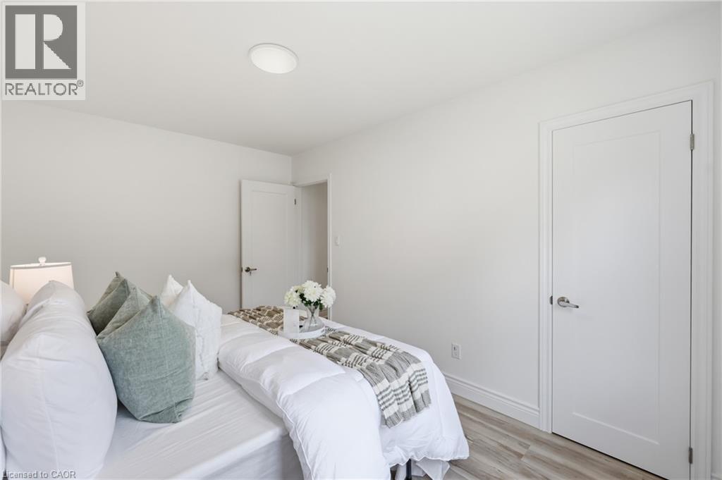 156 East 36th Street, Hamilton, Ontario  L8V 3Z4 - Photo 17 - 40851836