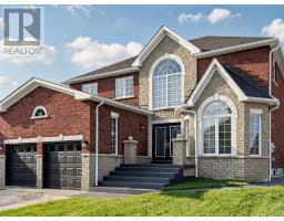 43 MAC CARL CRESCENT, Whitby, Ontario