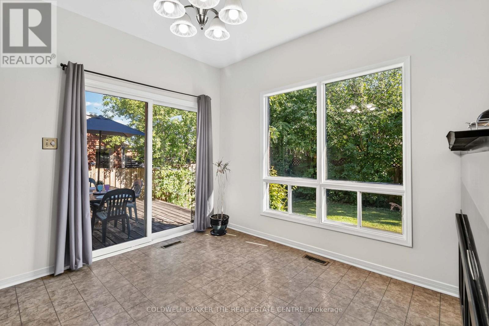 2040 Markle Drive, Oakville, Ontario  L6H 3T3 - Photo 14 - W13627876